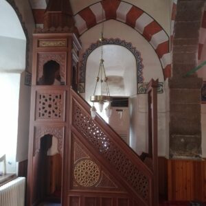 muş-hasköy-merkez-ulu-camii-kapı-minber